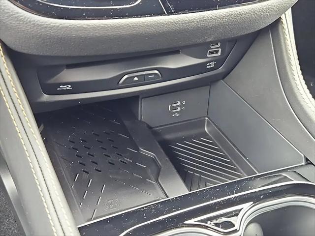 2027 Chrysler Pacifica Pinnacle AWD