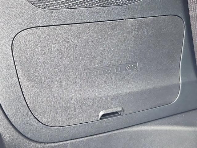 2027 Chrysler Pacifica Pinnacle AWD