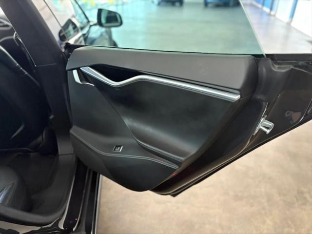 2015 Tesla Model S 85D