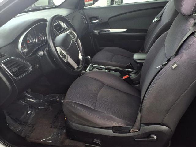 2012 Chrysler 200 Touring