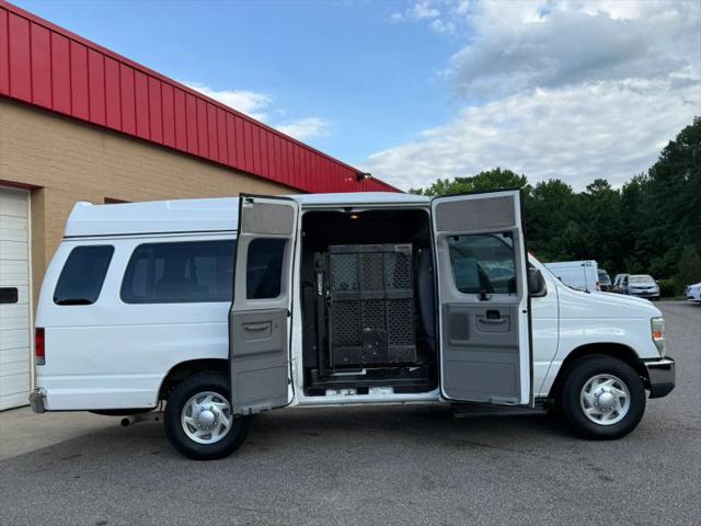 2011 Ford E-350 Super Duty XLT