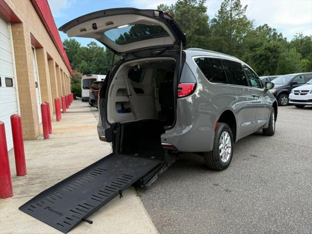 2022 Chrysler Pacifica Touring L for sale in Wingate, NC