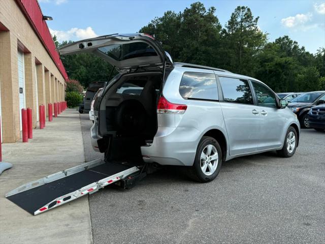 2014 Toyota Sienna LE V6 7 Passenger Mobility for sale in Wingate, NC