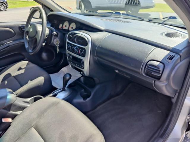 2004 Dodge Neon SXT