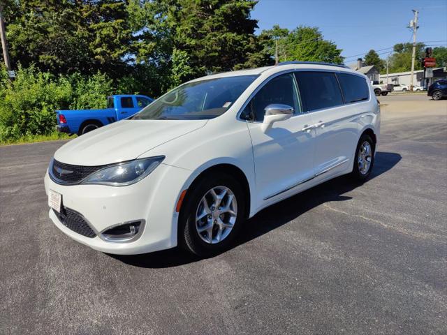 2019 Chrysler Pacifica Limited for sale in Godfrey, IL