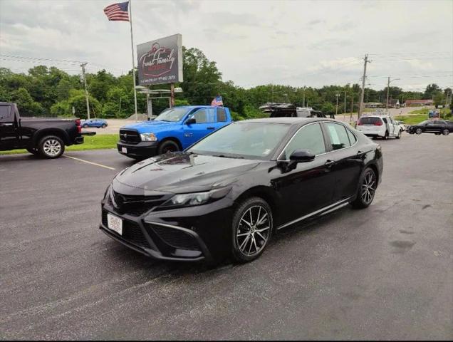 2021 Toyota Camry SE for sale in Godfrey, IL