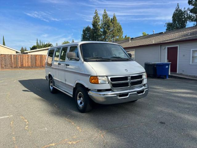 1998 Dodge Ram Van Base