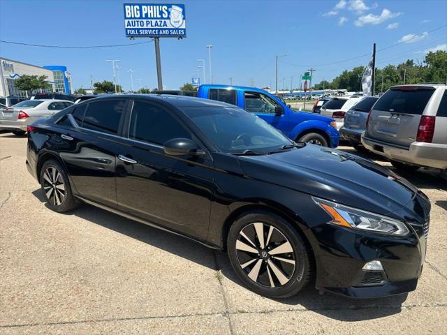 2022 Nissan Altima SV FWD for sale in Topeka, KS