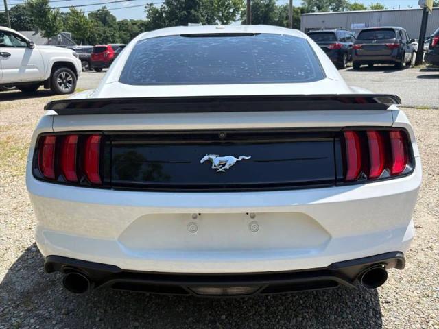 2020 Ford Mustang EcoBoost Fastback