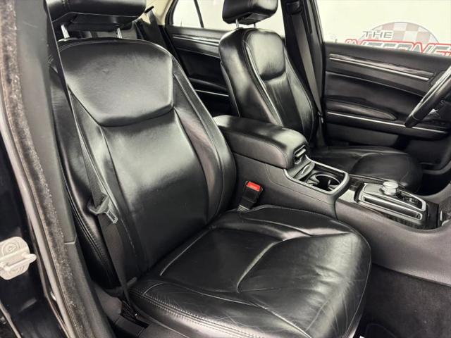 2016 Chrysler 300 Anniversary Edition