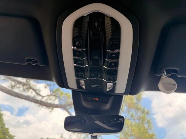 2026 Porsche Macan T