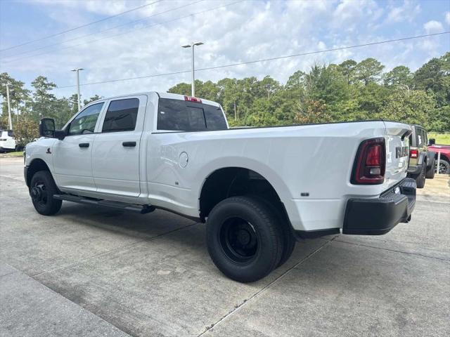 2026 Ram 3500 Tradesman Crew Cab 4x4 8 Box