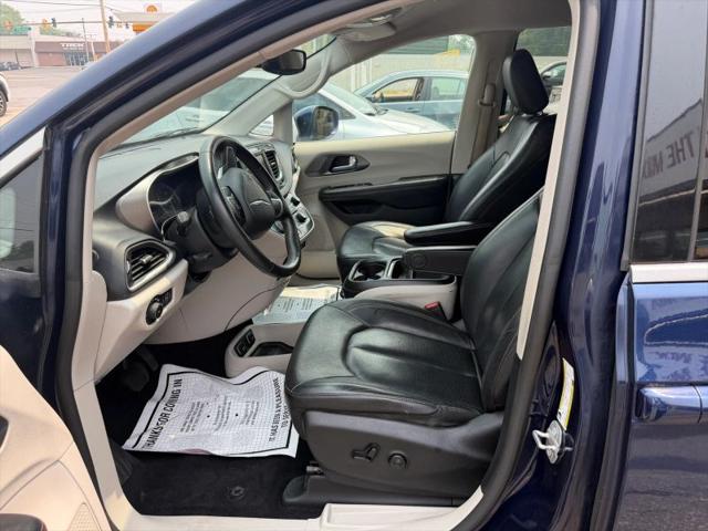 2020 Chrysler Pacifica Touring L