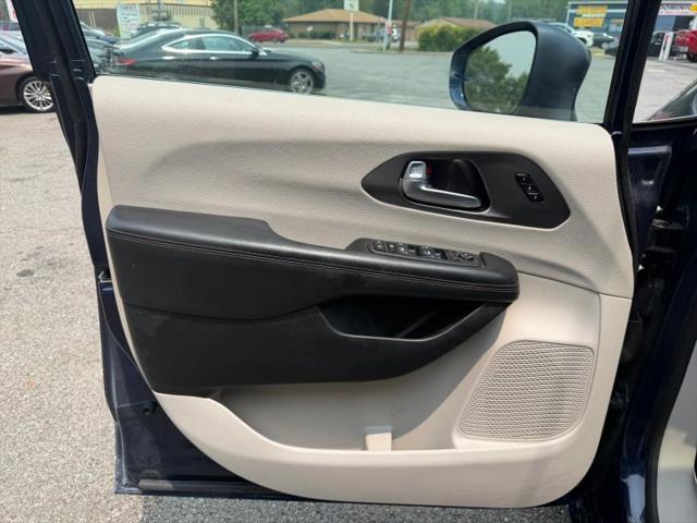 2020 Chrysler Pacifica Touring L