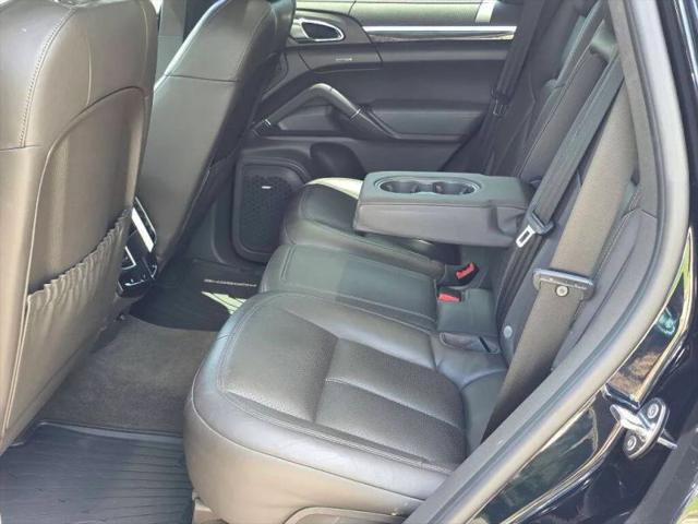 2017 Porsche Cayenne E-Hybrid S Platinum Edition