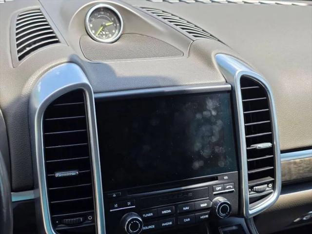 2017 Porsche Cayenne E-Hybrid S Platinum Edition