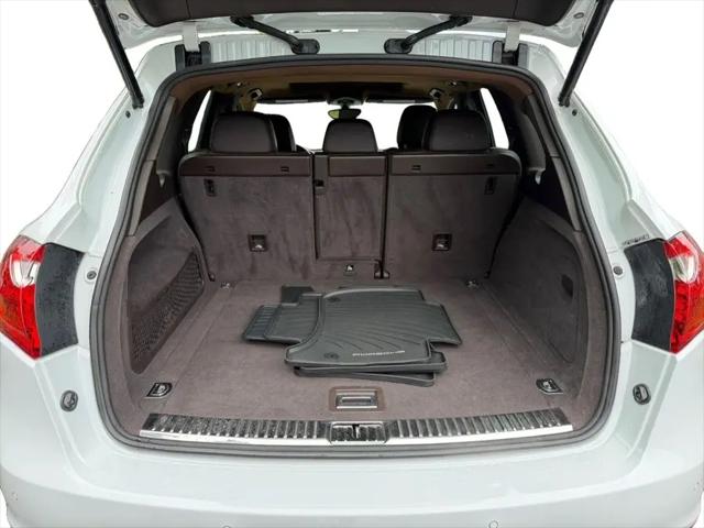 2014 Porsche Cayenne Platinum Edition