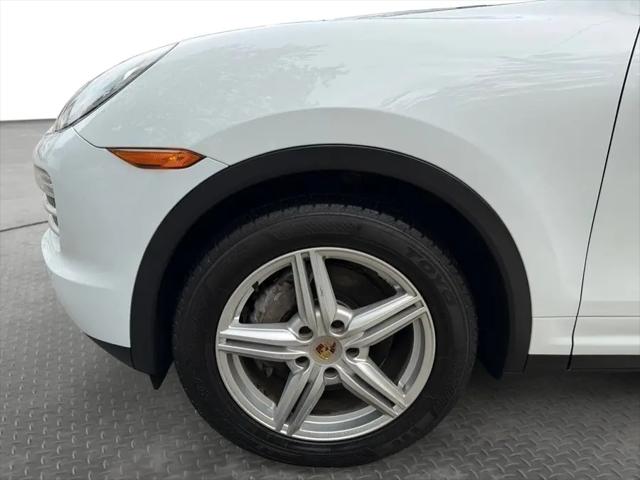 2014 Porsche Cayenne Platinum Edition