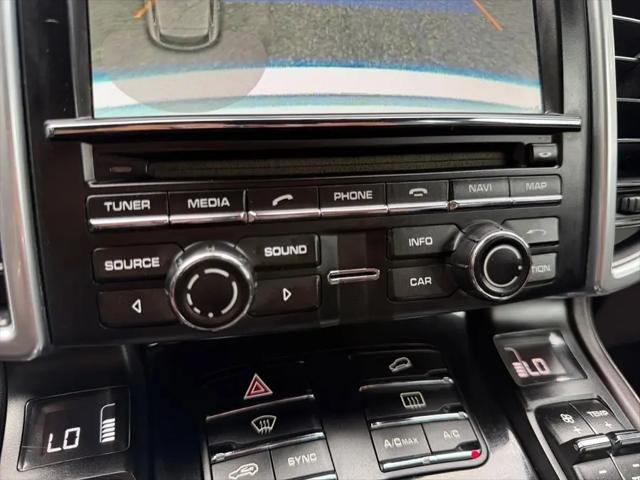 2014 Porsche Cayenne Platinum Edition