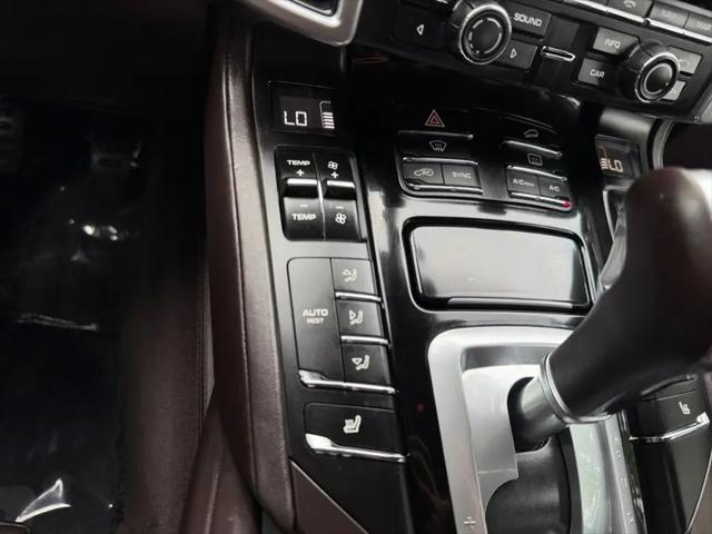 2014 Porsche Cayenne Platinum Edition