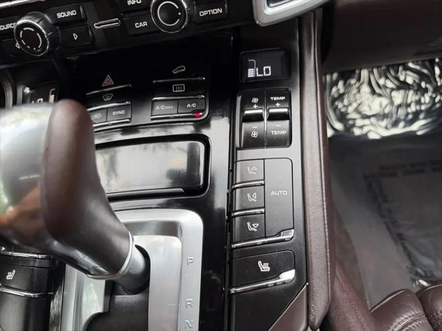 2014 Porsche Cayenne Platinum Edition