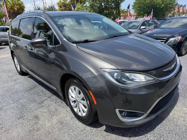 2018 Chrysler Pacifica Touring L for sale in Hollywood, FL