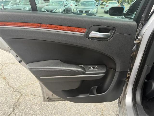 2013 Chrysler 300 Motown