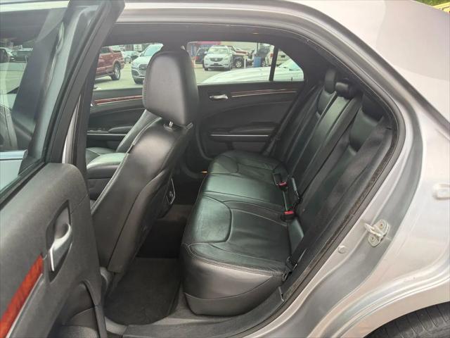 2013 Chrysler 300 Motown