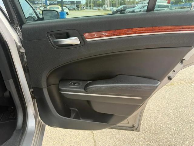2013 Chrysler 300 Motown
