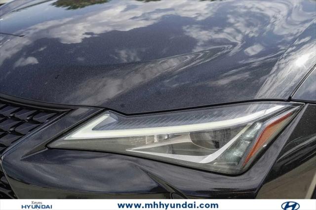 2019 Lexus UX 200 UX 200