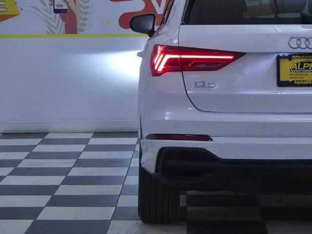 2025 Audi Q3 Premium 45 TFSI S line quattro Tiptronic