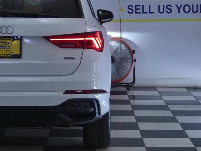 2025 Audi Q3 Premium 45 TFSI S line quattro Tiptronic