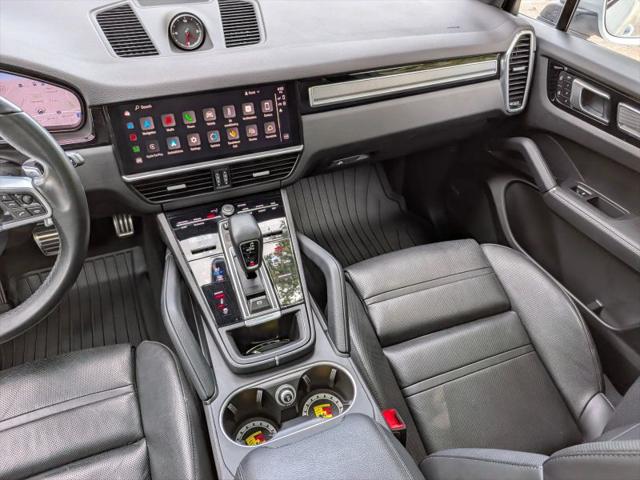 2023 Porsche Cayenne S Platinum Edition