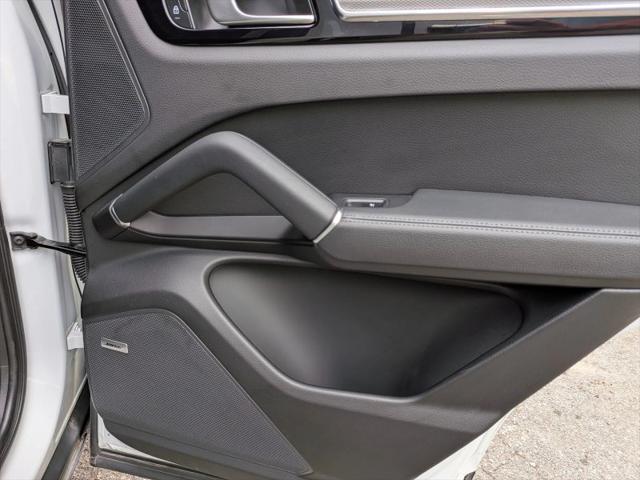 2023 Porsche Cayenne S Platinum Edition