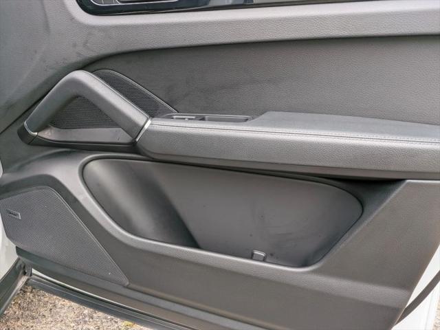 2023 Porsche Cayenne S Platinum Edition