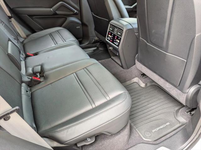 2023 Porsche Cayenne S Platinum Edition
