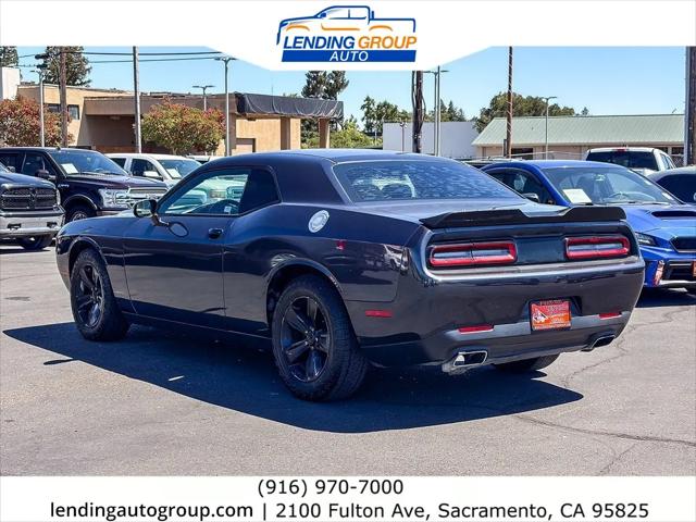 2016 Dodge Challenger SXT