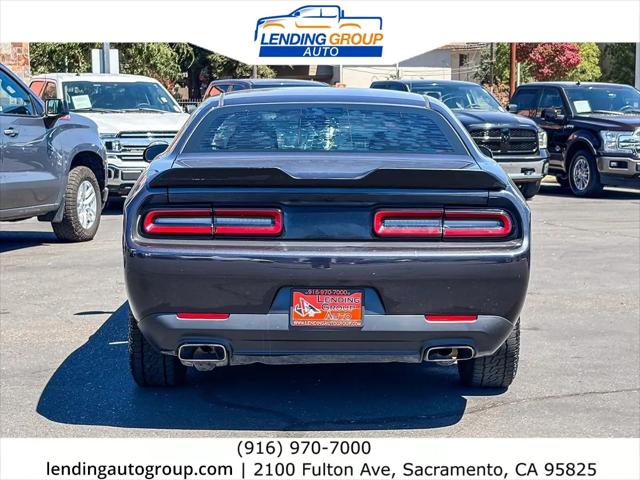2016 Dodge Challenger SXT