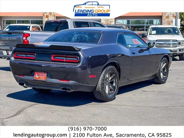 2016 Dodge Challenger SXT