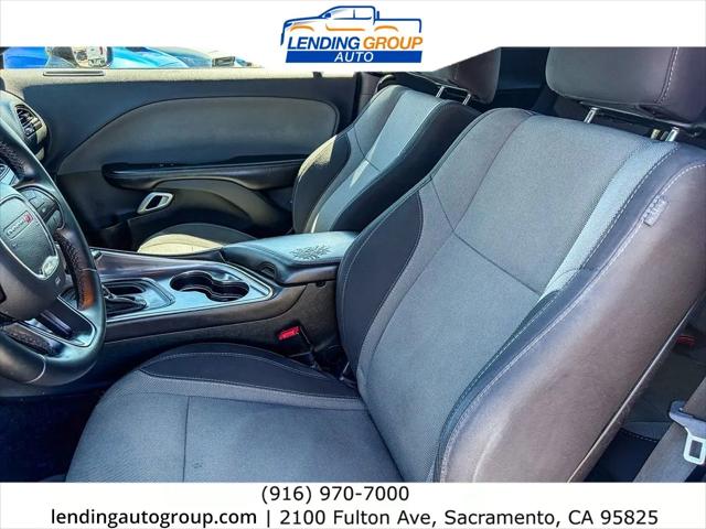 2016 Dodge Challenger SXT