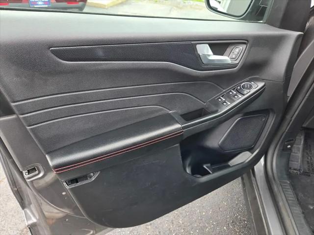 2025 Ford Escape ST-Line Select