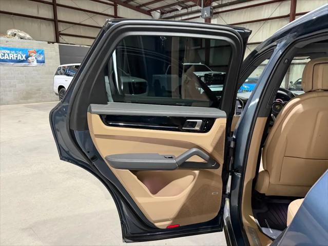 2019 Porsche Cayenne Cayenne
