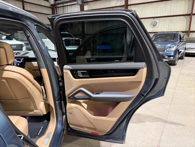 2019 Porsche Cayenne Cayenne