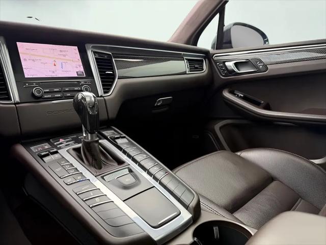 2017 Porsche Macan Turbo