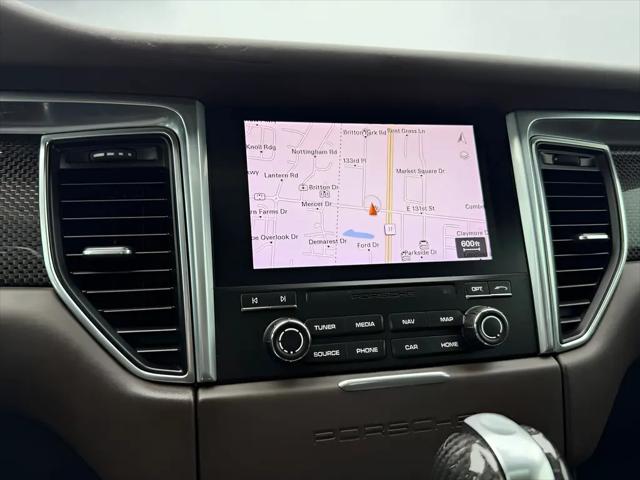 2017 Porsche Macan Turbo