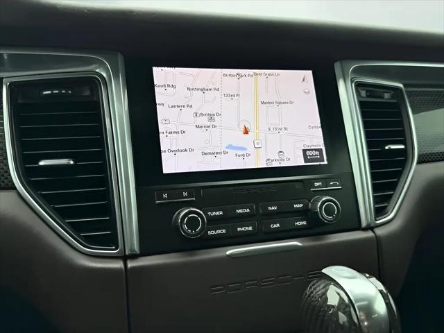2017 Porsche Macan Turbo