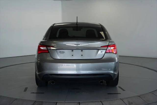 2013 Chrysler 200 Limited