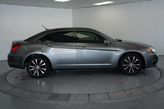 2013 Chrysler 200 Limited