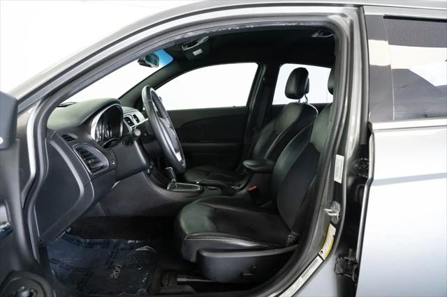 2013 Chrysler 200 Limited