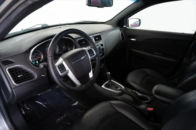 2013 Chrysler 200 Limited